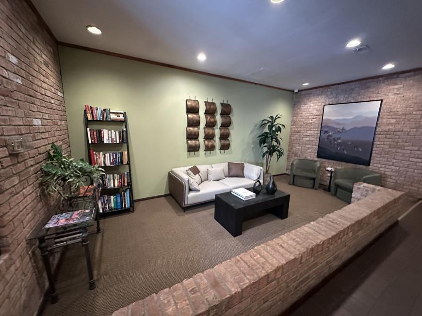 651 West Sheridan Rd. – photo 5