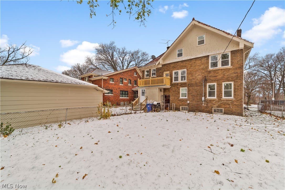 867 East Blvd – photo 3