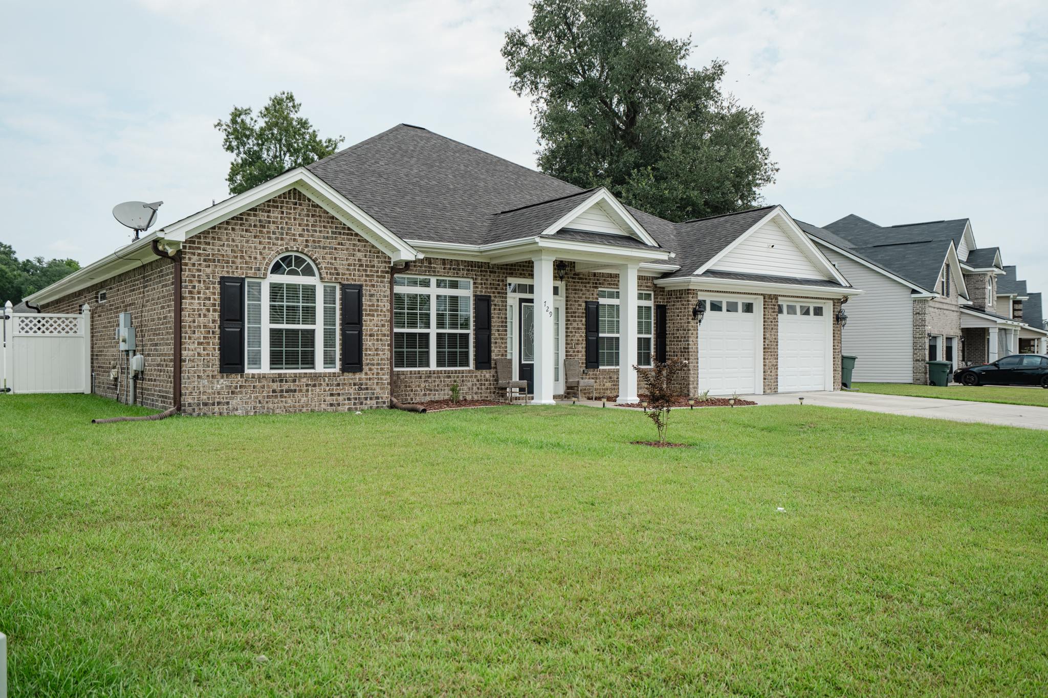 729 English Oak Drive – photo 2