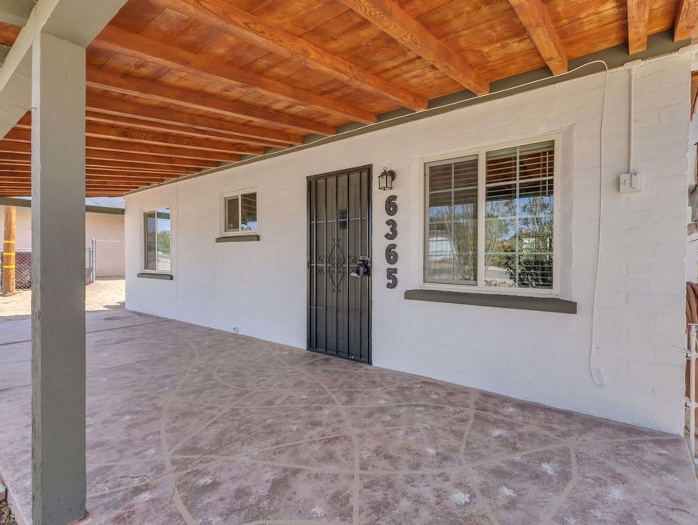 For Rent Unique Desert Retreat At 6365 Cahuilla Ave Twentynine Palms – photo 2