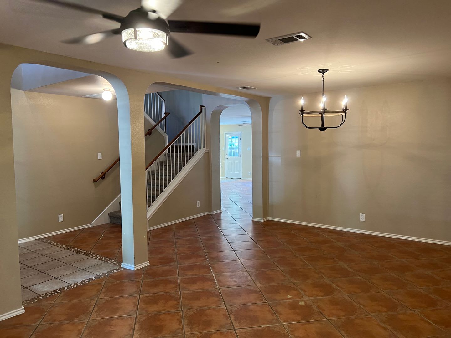 Welcome Home To 3648 Diamond Falls – photo 5