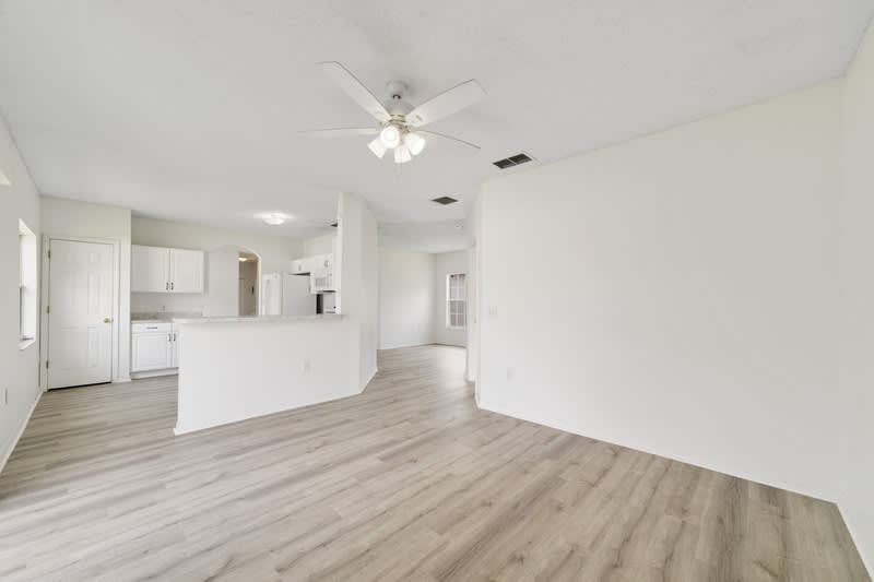566 Hummingbird Ct – photo 2
