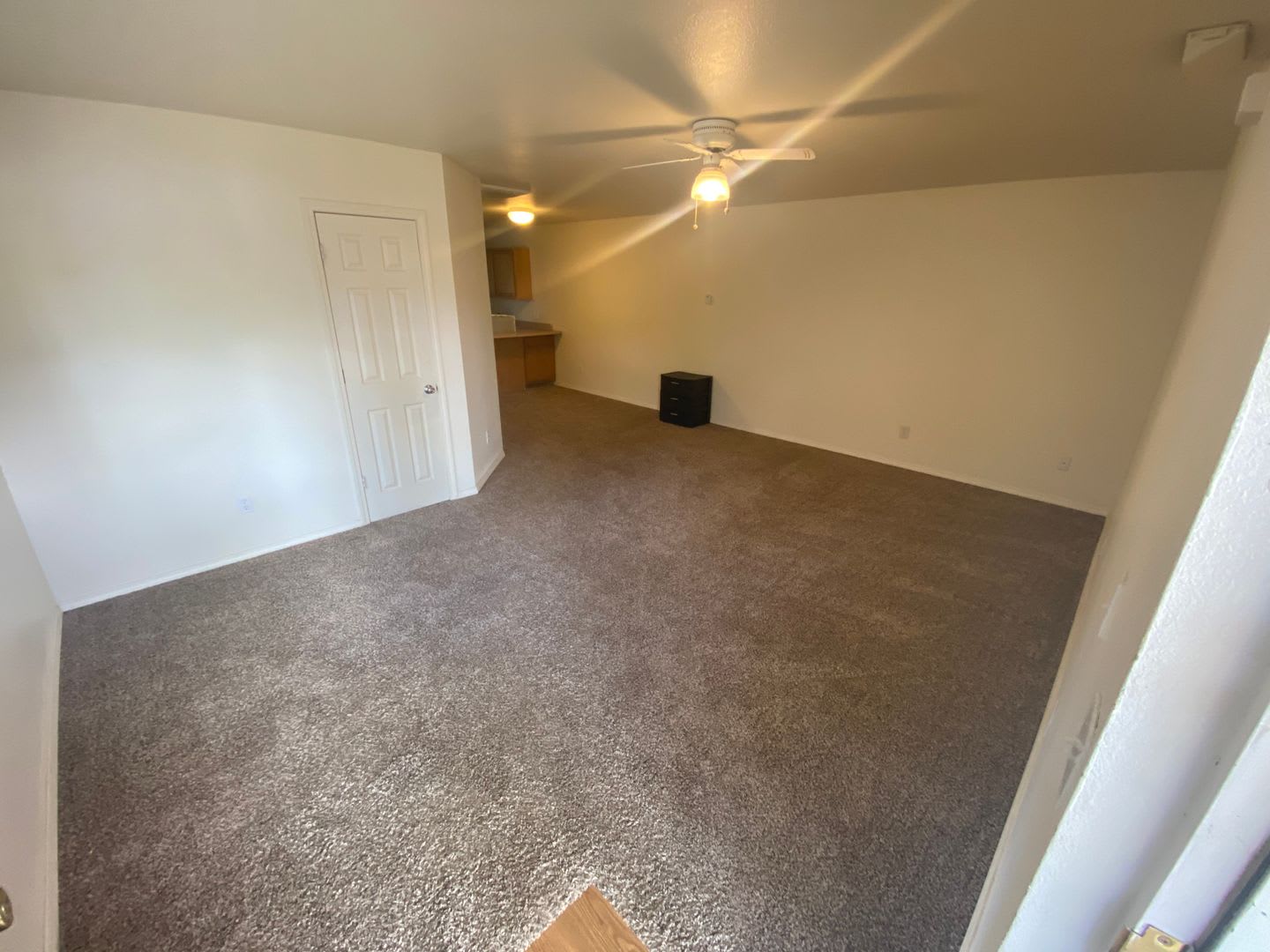 Two Bedroom Duplex on 32nd Street – photo 2