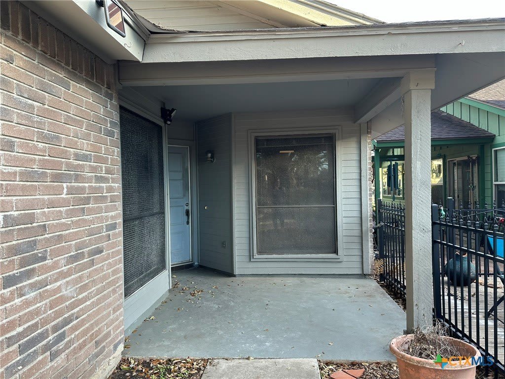 103 Montego Court – photo 2