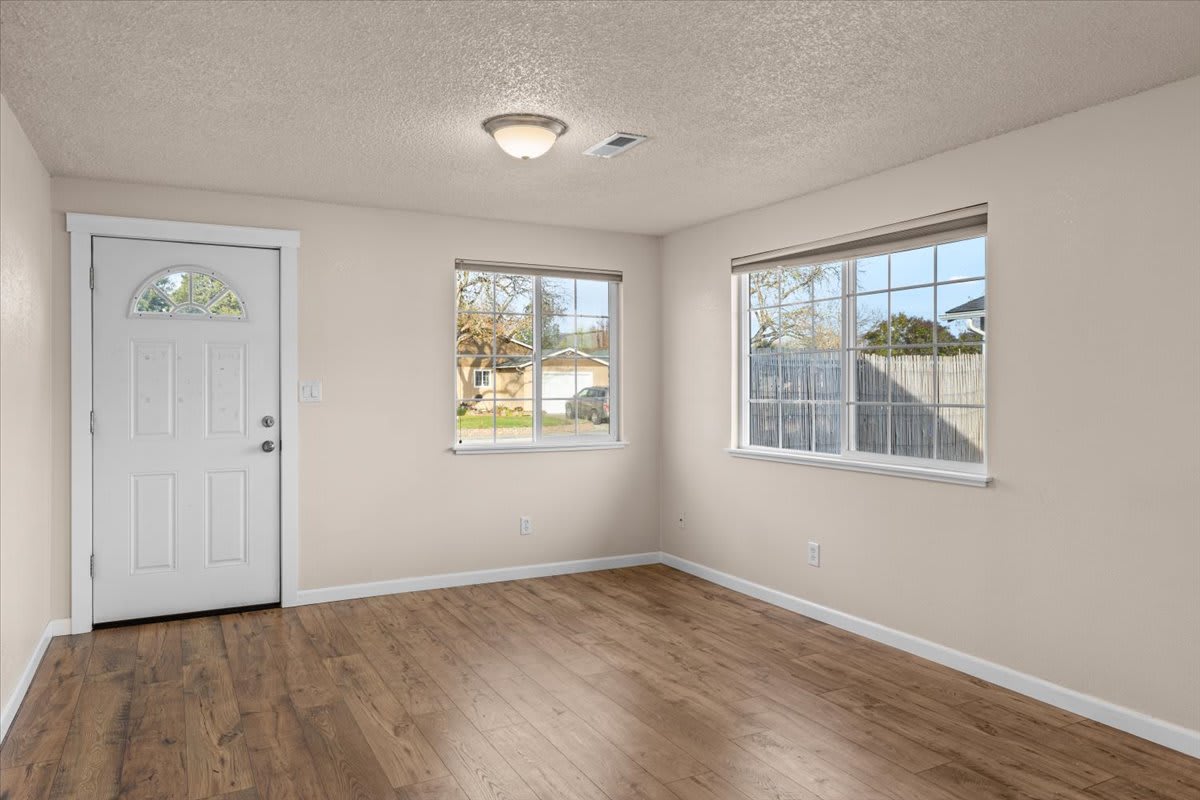 106 North Buchanan Avenue – photo 5