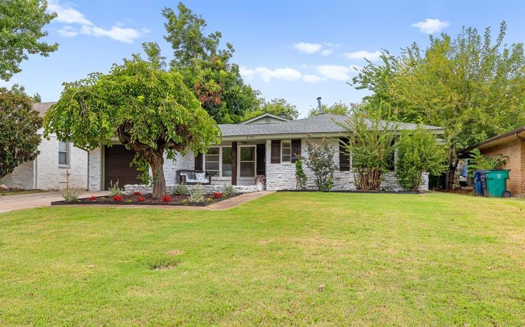 2737 Clermont Place – photo 2