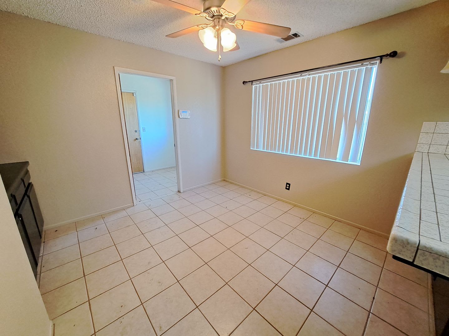 Don T Miss This Wonderful Opportunity To Make This Move In Ready Phelan Home Yours – photo 2