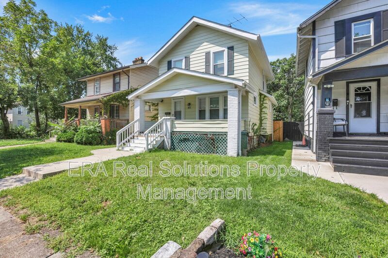 455 N Fairfield Ave – photo 4