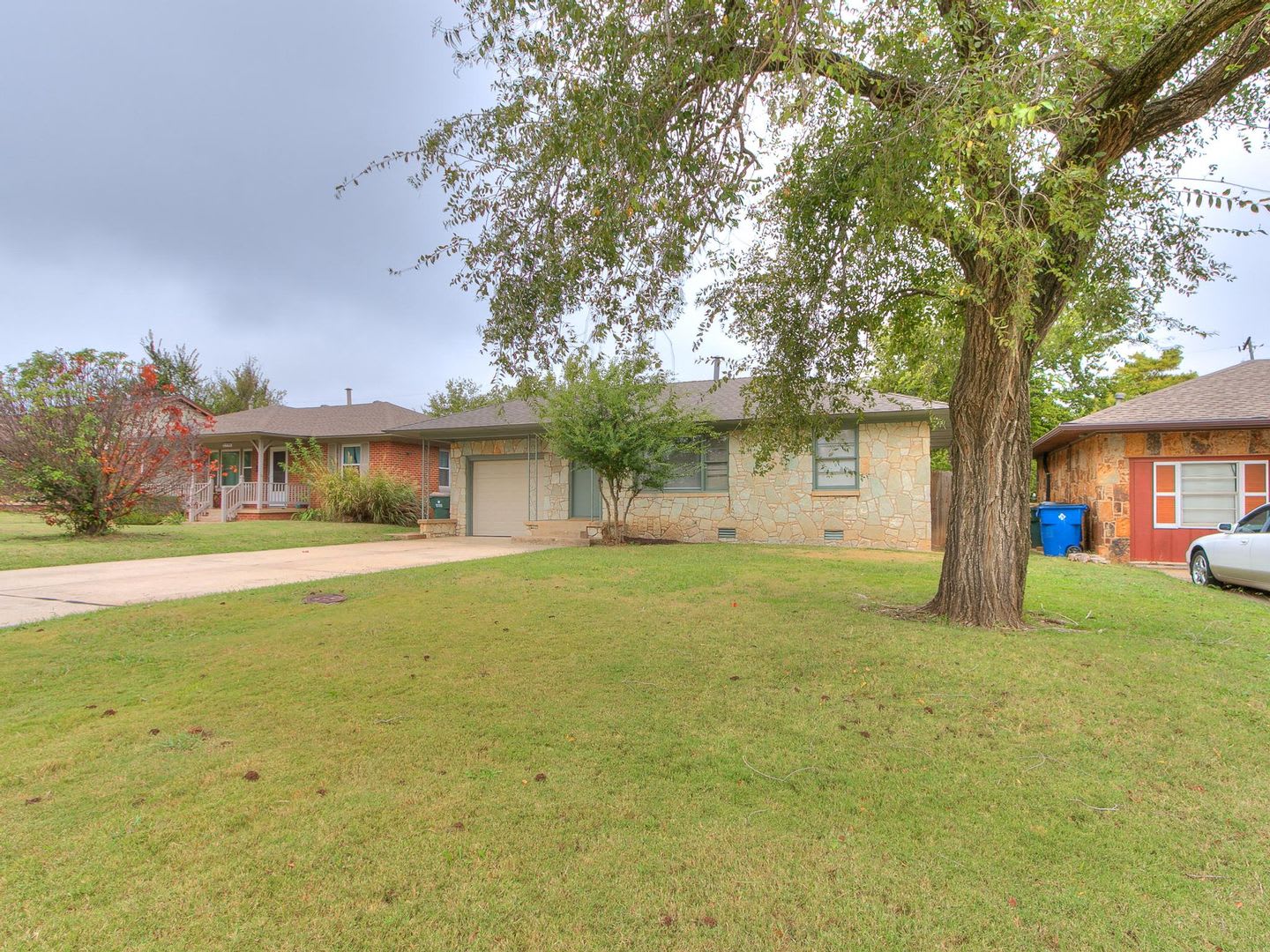 Beautiful updated home in The Village – photo 2