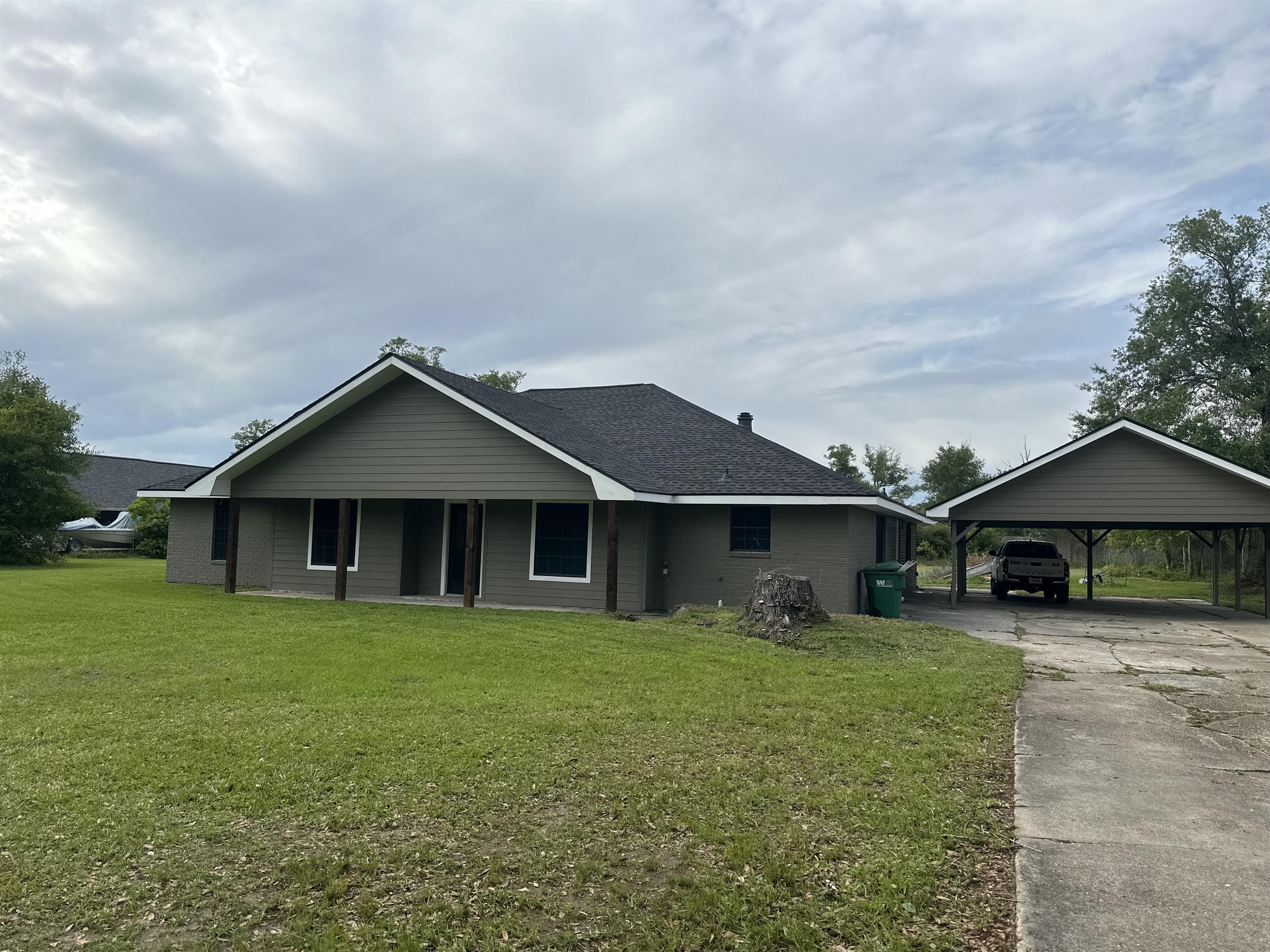 2385 Leonard Road – photo 2