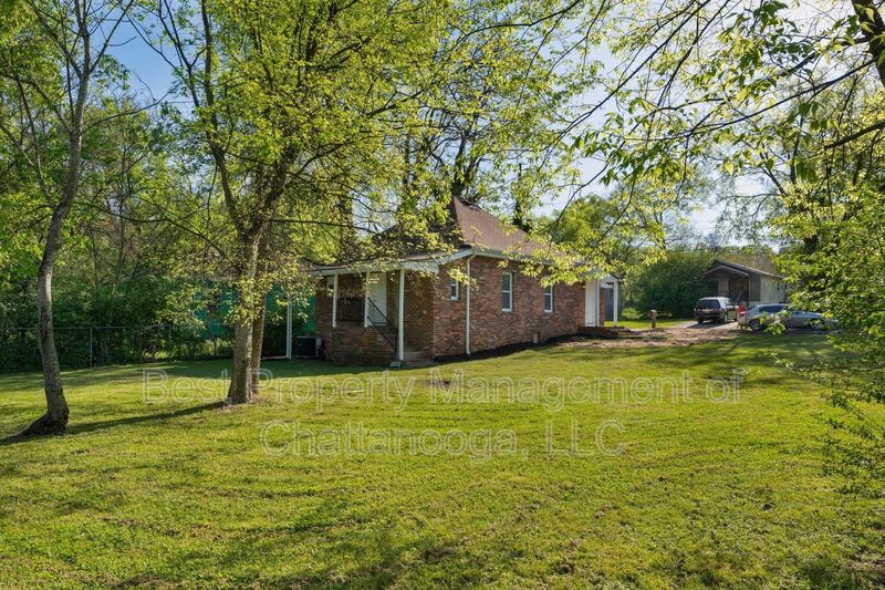 1717 Stanfiel Street – photo 1