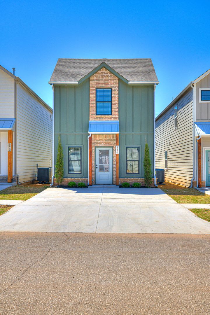 Brand New Duplexes Downtown Edmond – photo 5