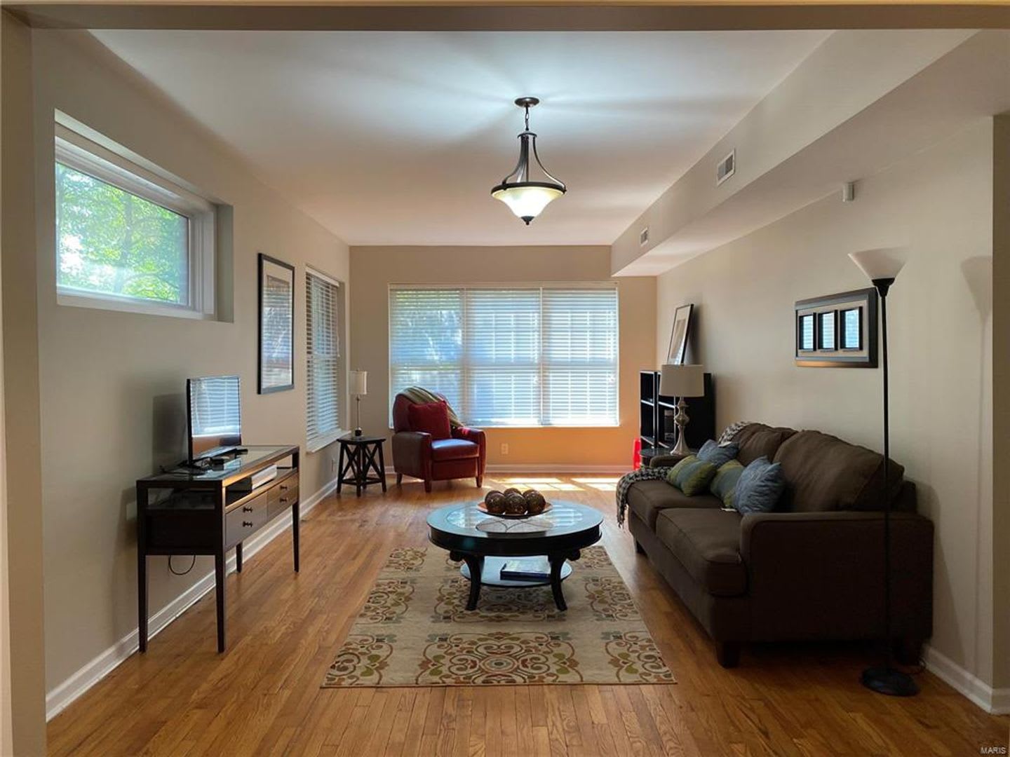 5375 PERSHING AVENUE #1E – photo 1