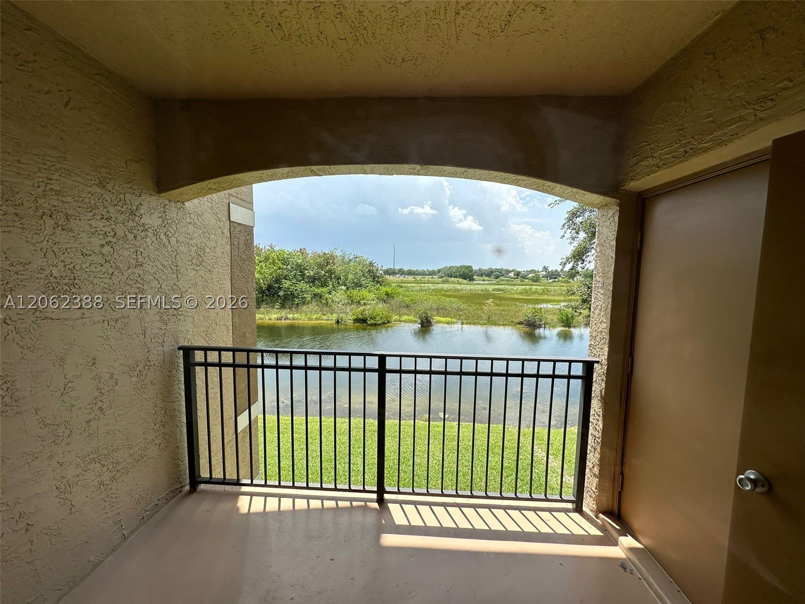 11600 SW 2nd St – photo 2