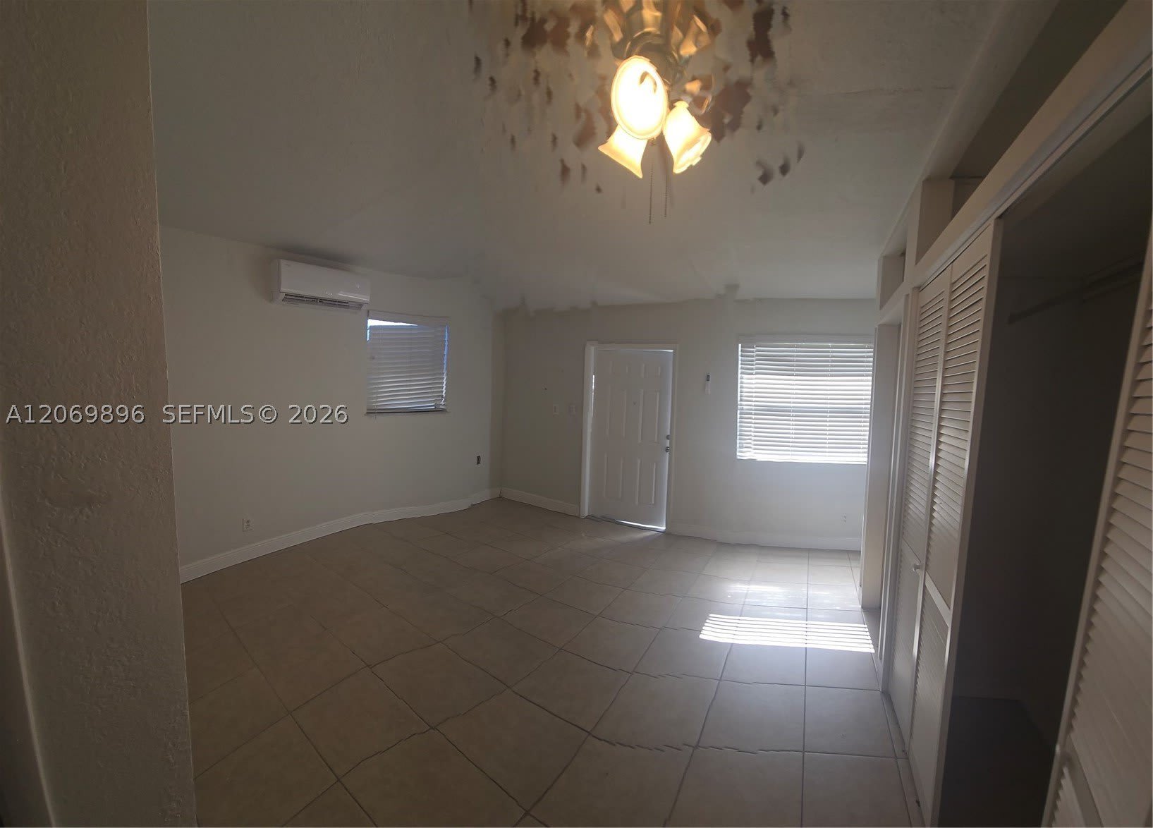 13800 Harrison St – photo 2