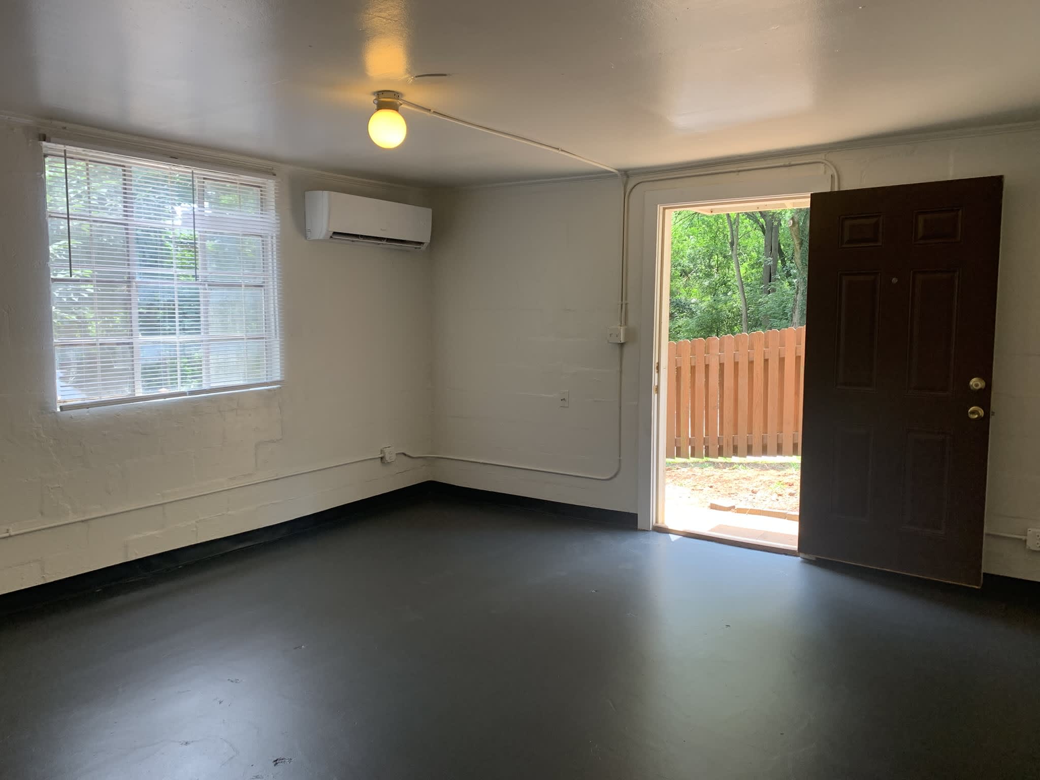 558 Pulaski Street – photo 3