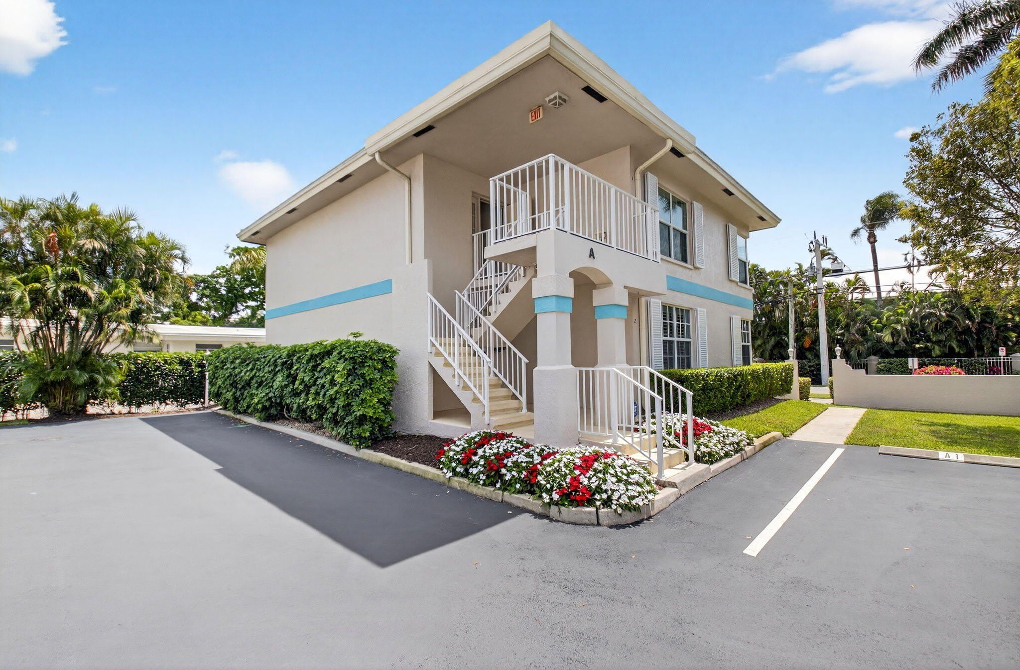 75 Venetian Drive – photo 3