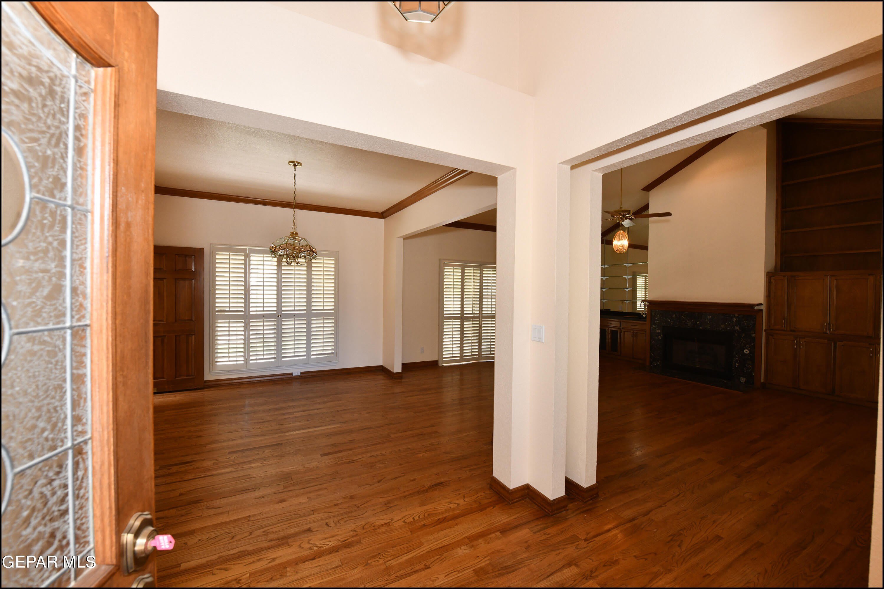 1004 LOS JARDINES Circle – photo 4