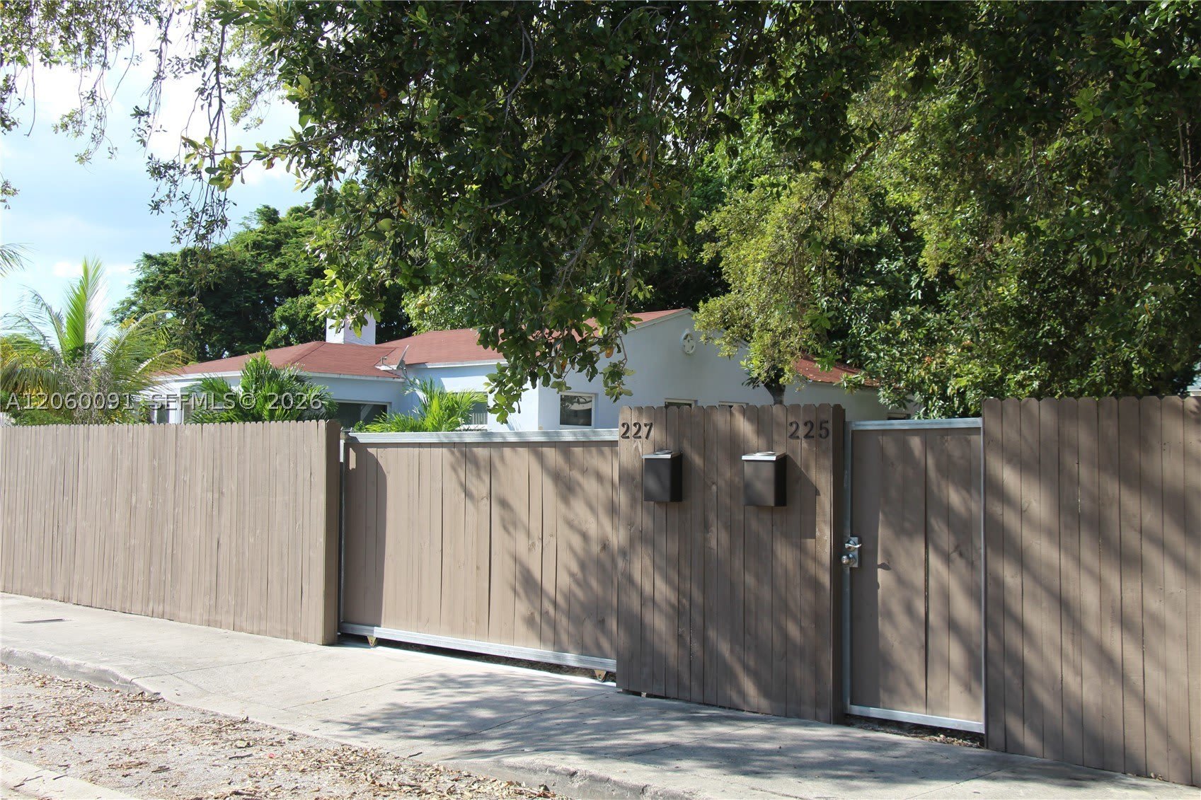 225 NW 59th St – photo 2