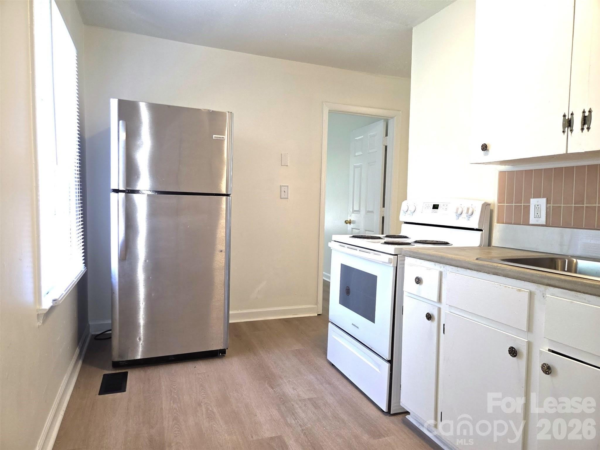 2831 Willow Street – photo 2