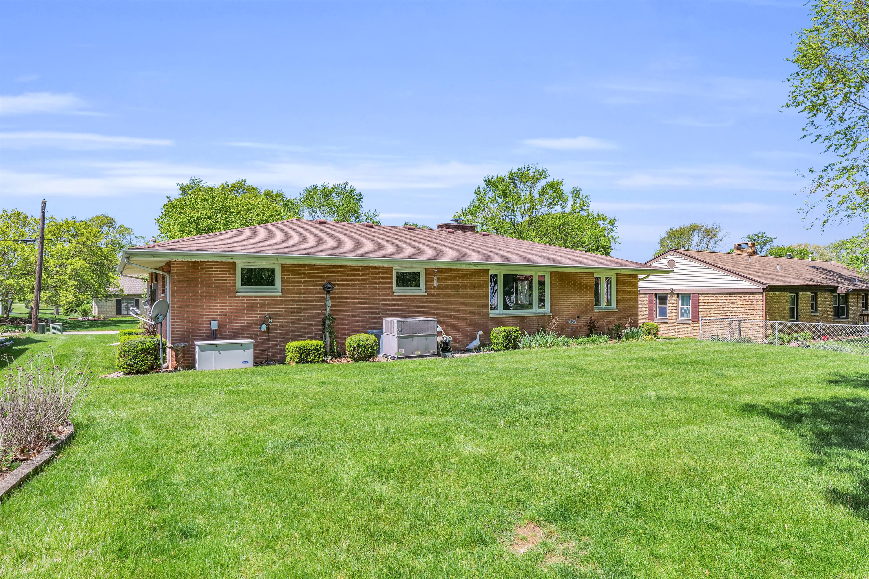 1702 Golfview Drive – photo 2