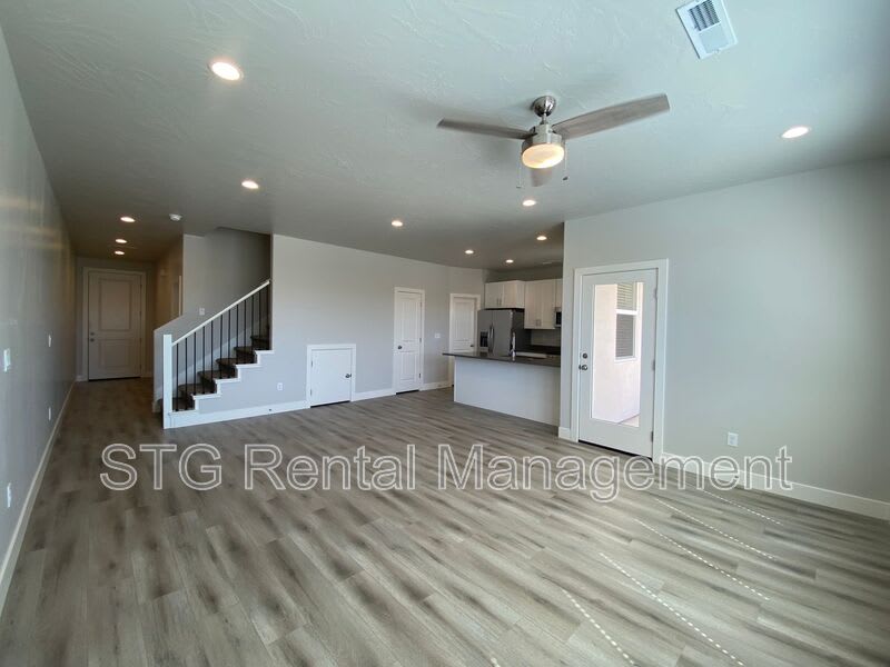 1157 S 4380 W – photo 4