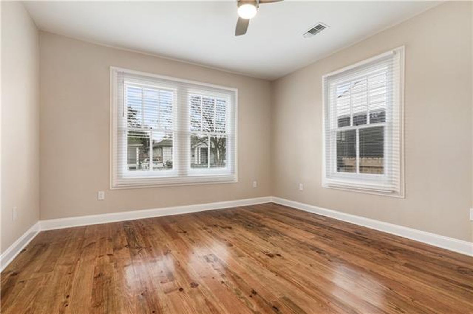 Gentilly Single – photo 5
