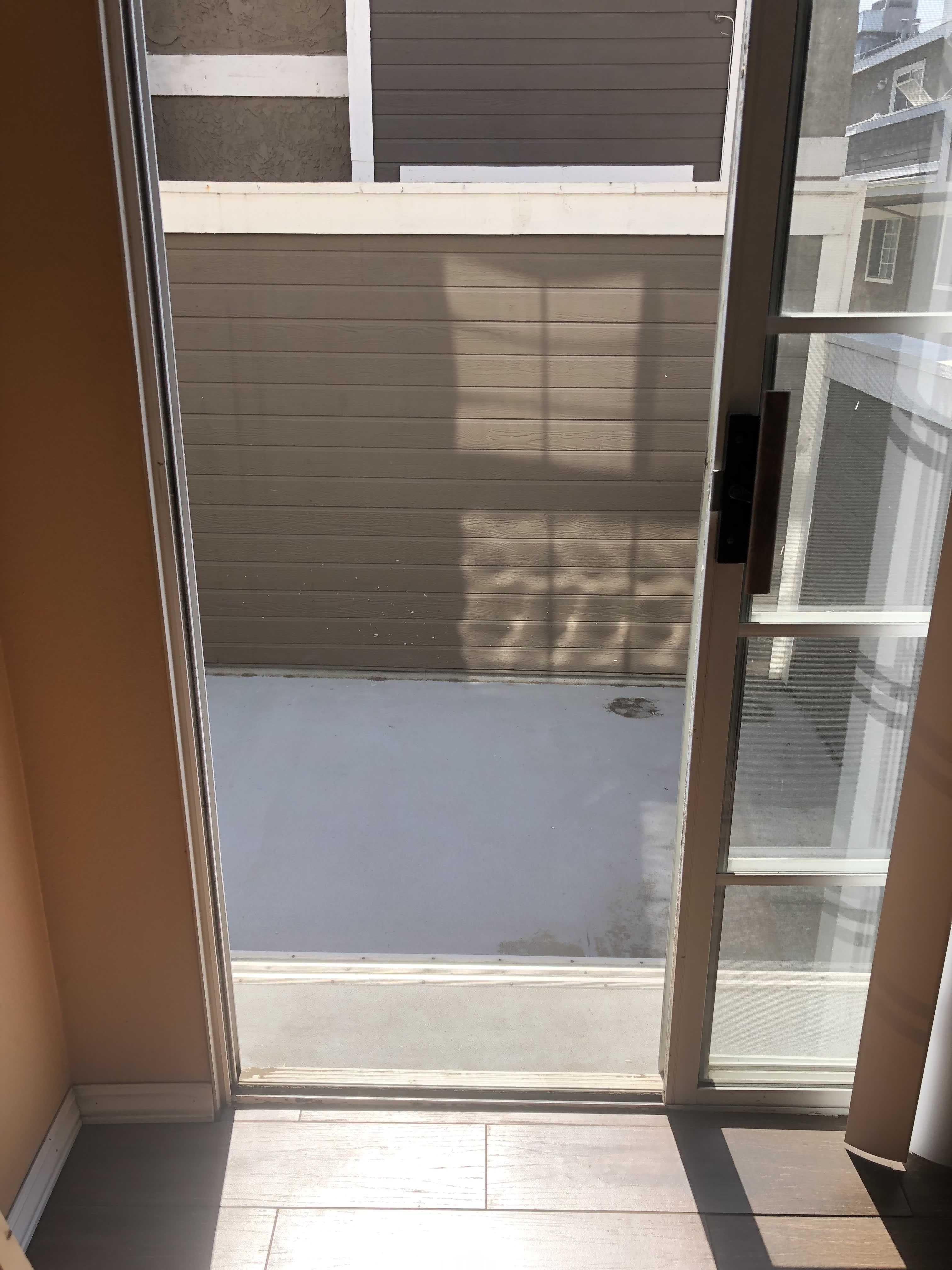1306 South Mayflower Avenue – photo 2