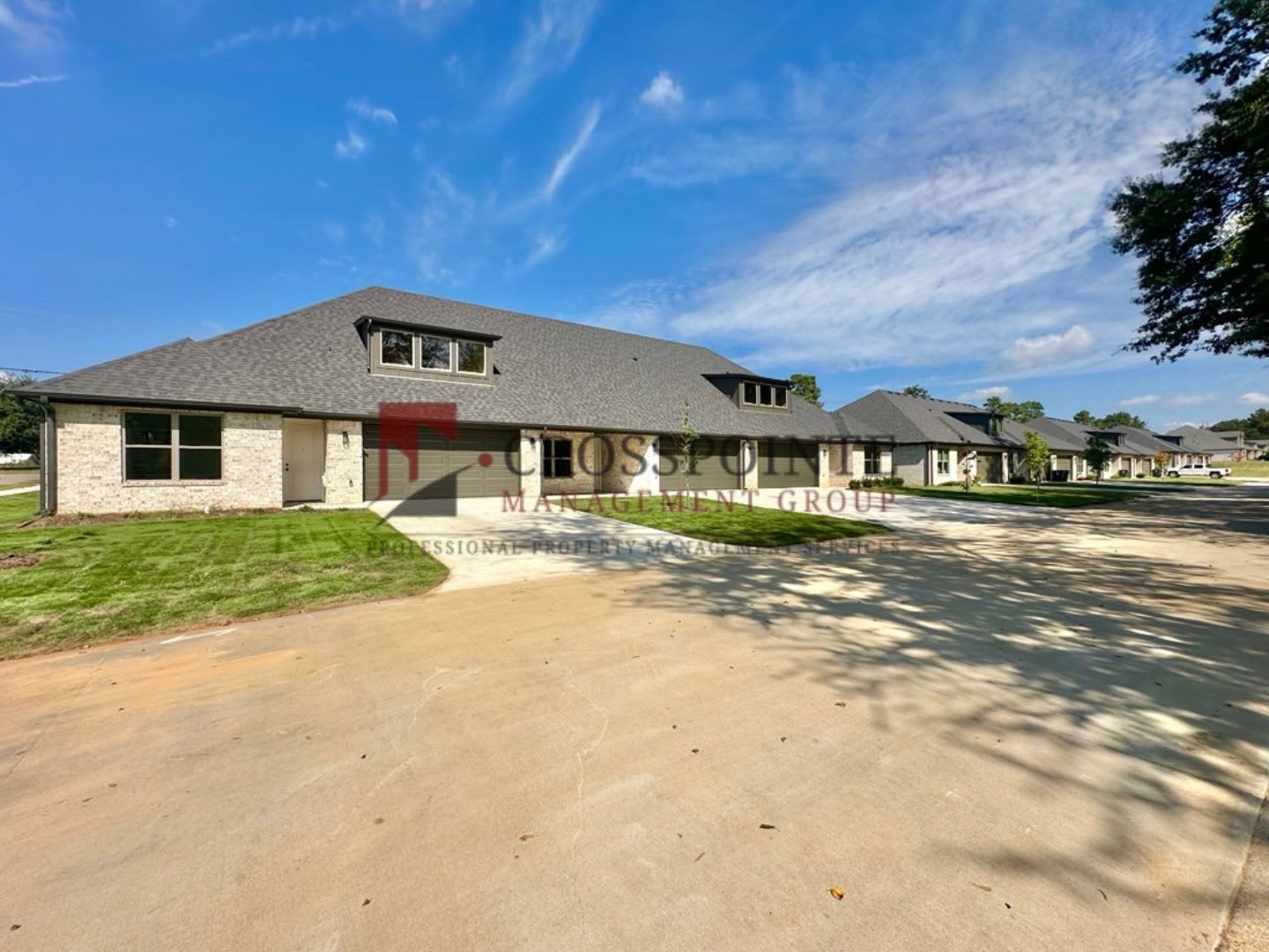 Tour Today! New Construction 2 Bed 2 Bath Triplex! – photo 2