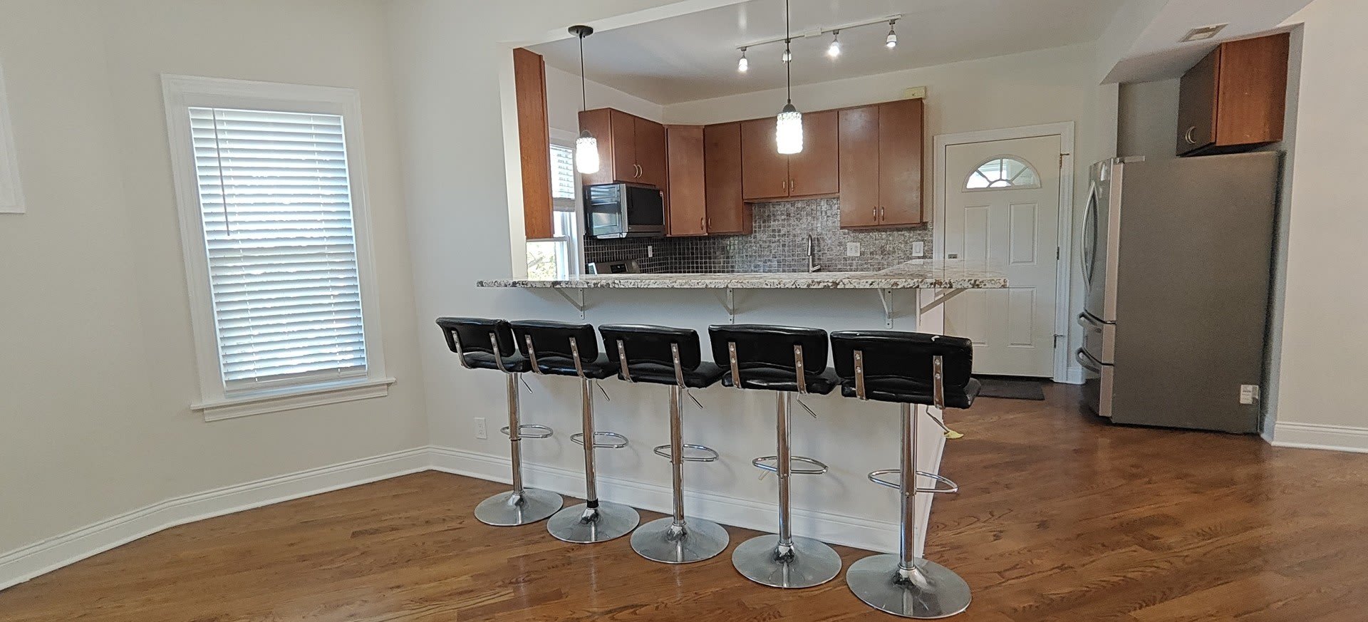 4222 N Laramie Avenue – photo 4