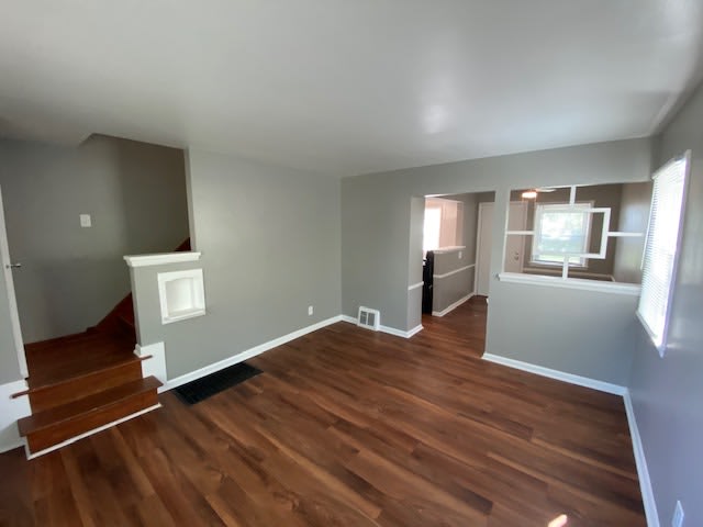 136 North Everett Avenue – photo 3
