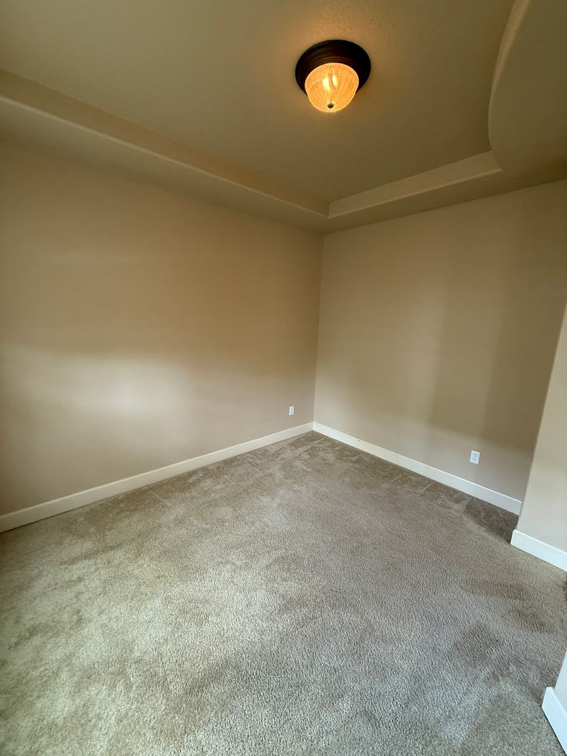 Large Rock Creek Single Family Home – photo 4
