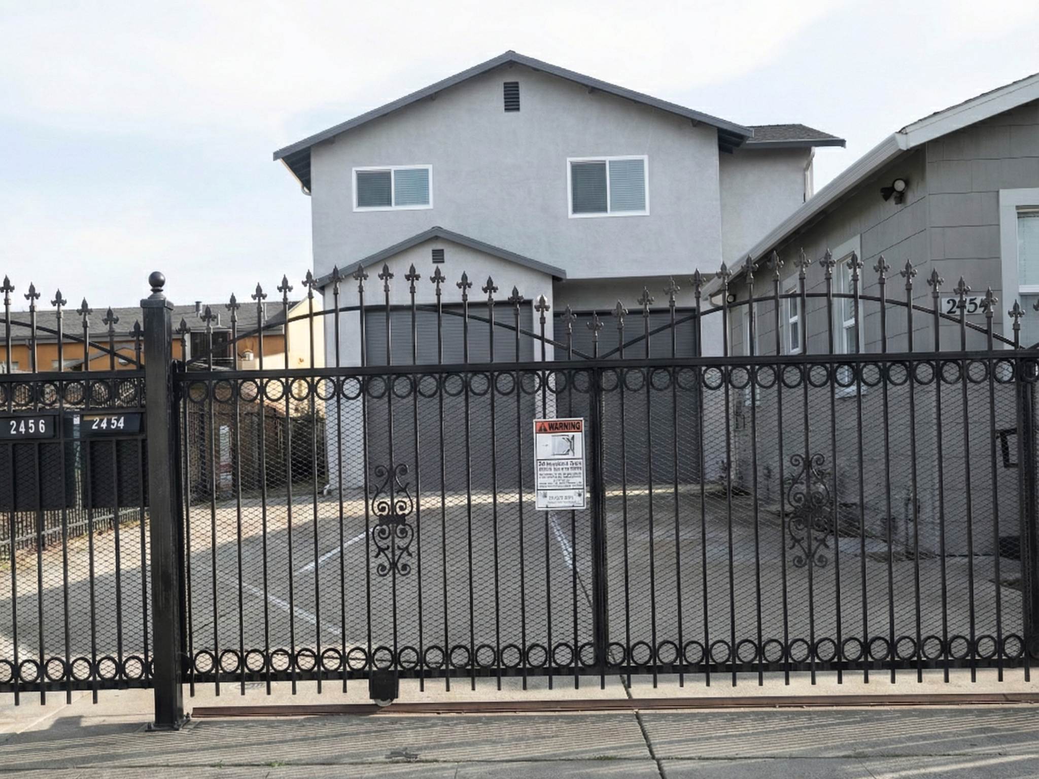 2456 88Th Avenue – photo 2