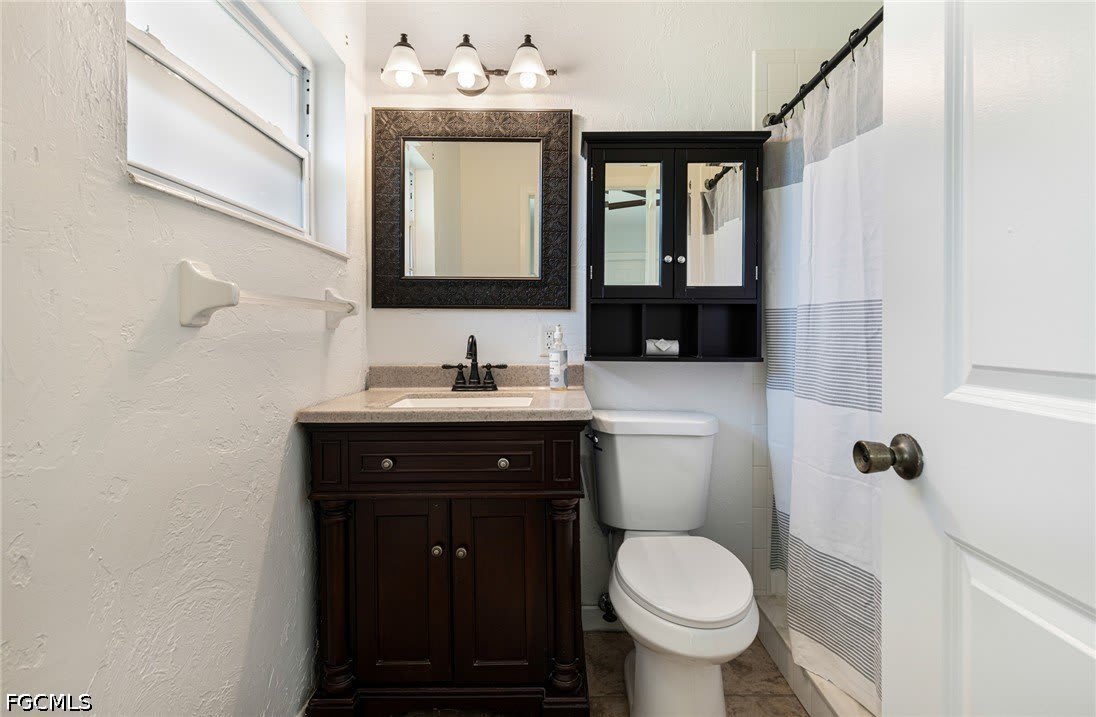 18597 Marco Boulevard – photo 5
