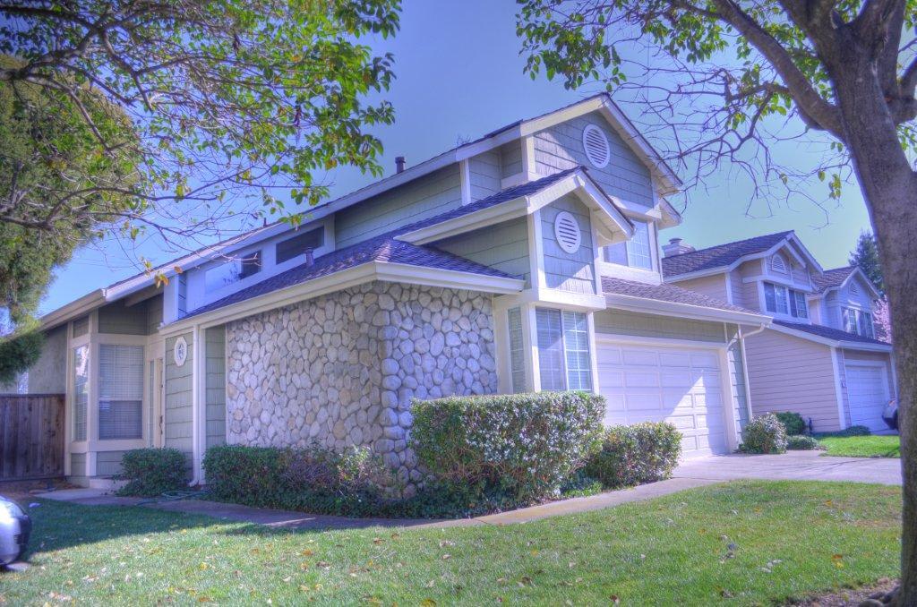 201 Yarborough Ln – photo 2