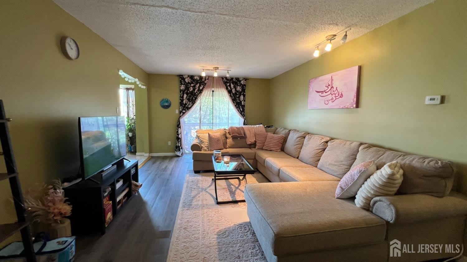 1210 Edison Glen Terrace – photo 5