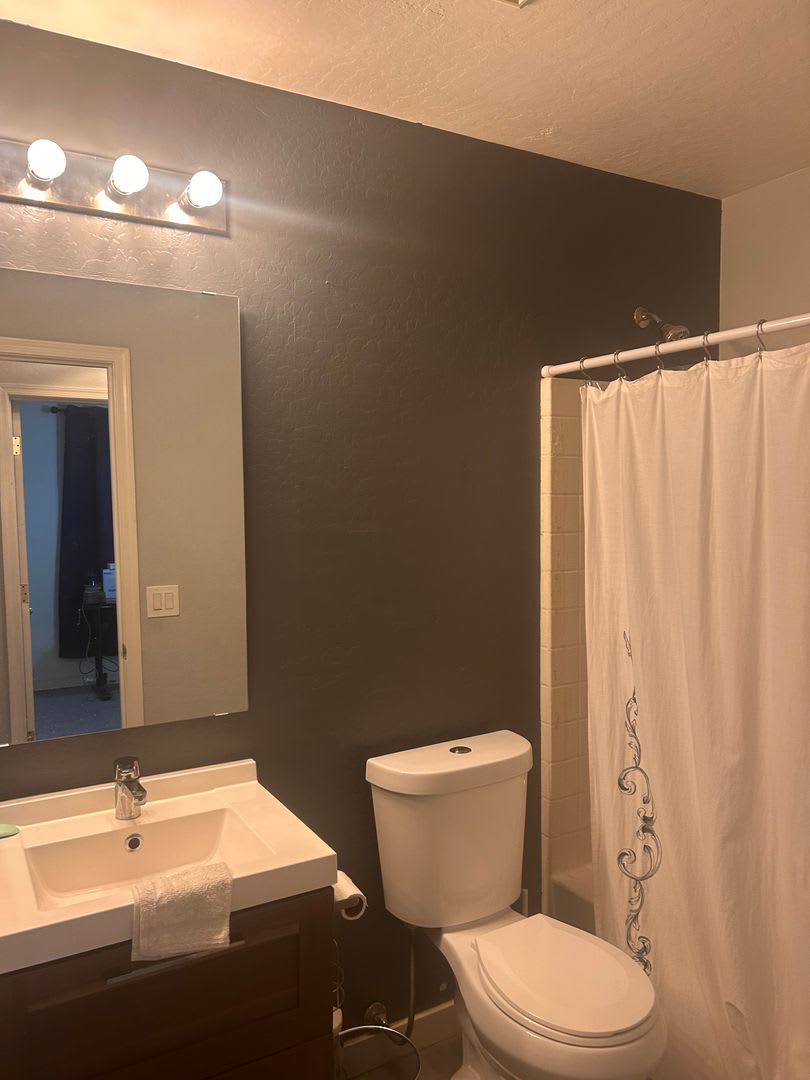 Move in SPECIAL Beautiful 3-Bedroom Home Now Available for Rent! – photo 5