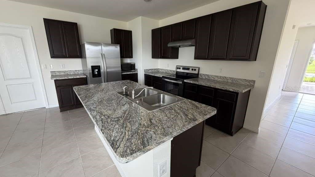 1511 CATBRIAR Way – photo 4