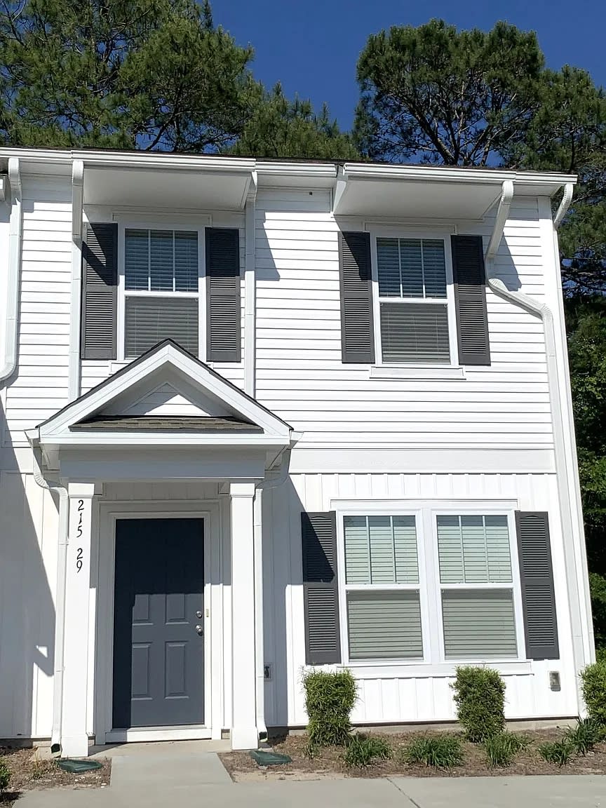 206 Banbury Ln – photo 2