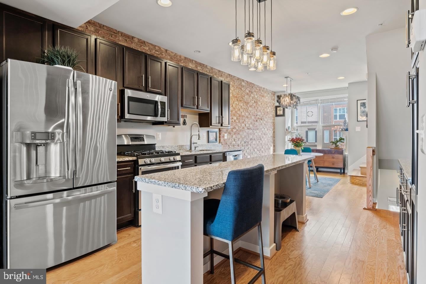 1445 TRAFALGAR Lane – photo 3