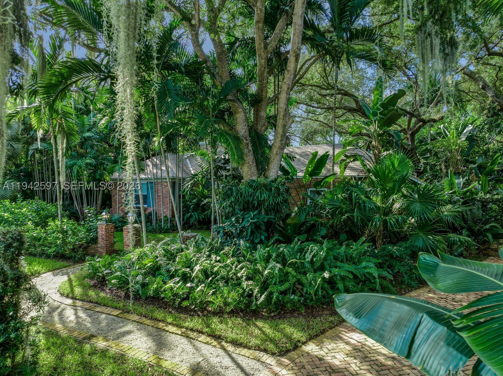 530 Melaleuca Ln – photo 5