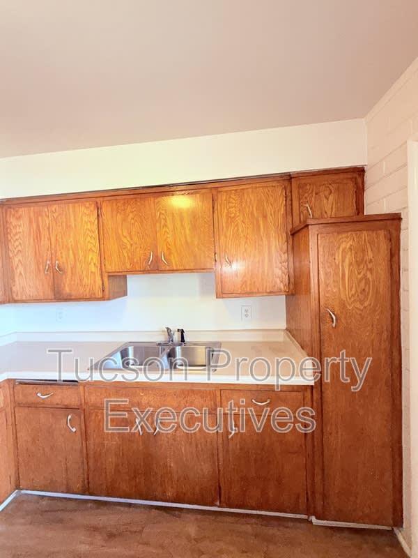 8914 South Nogales Highway – photo 3
