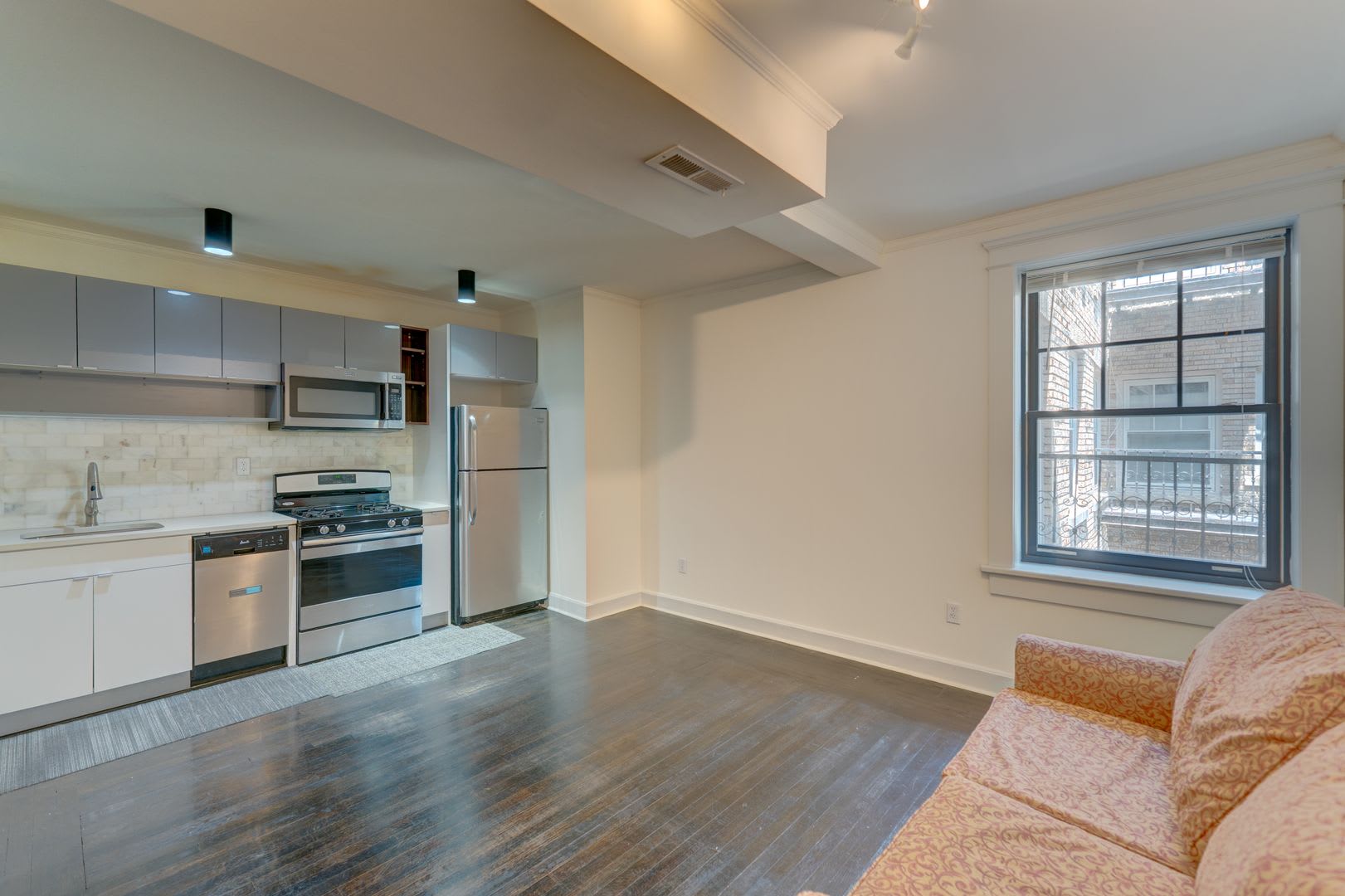 The Kensington at 516 Orange St! – photo 1