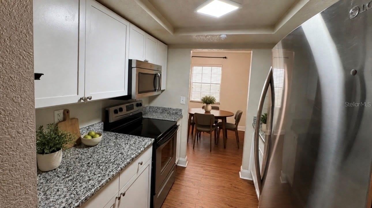 205 LEWFIELD Circle – photo 5