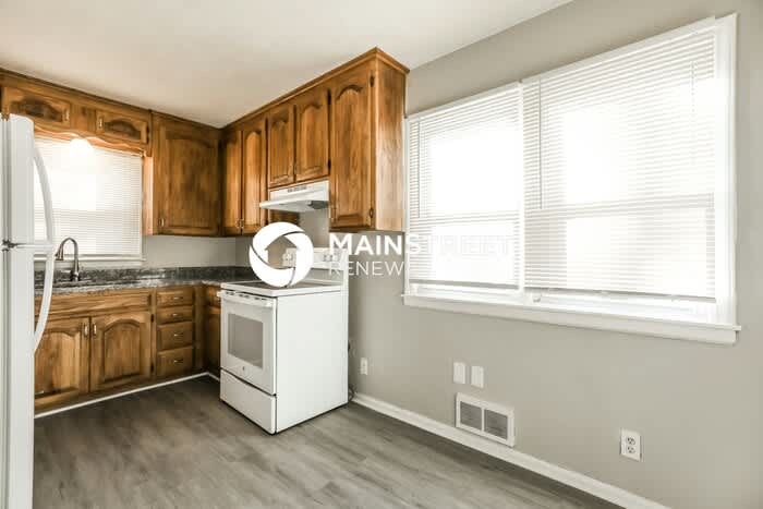10000 Drury Avenue – photo 5