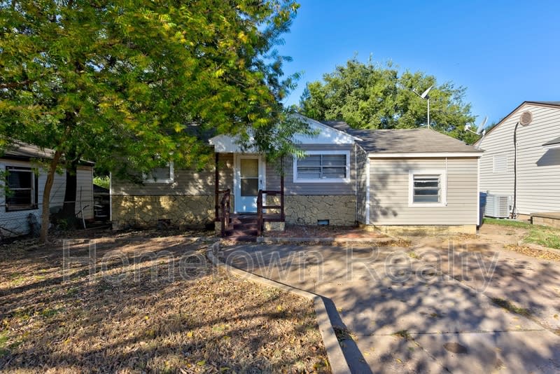 9809 N Mckinley Avenue – photo 1