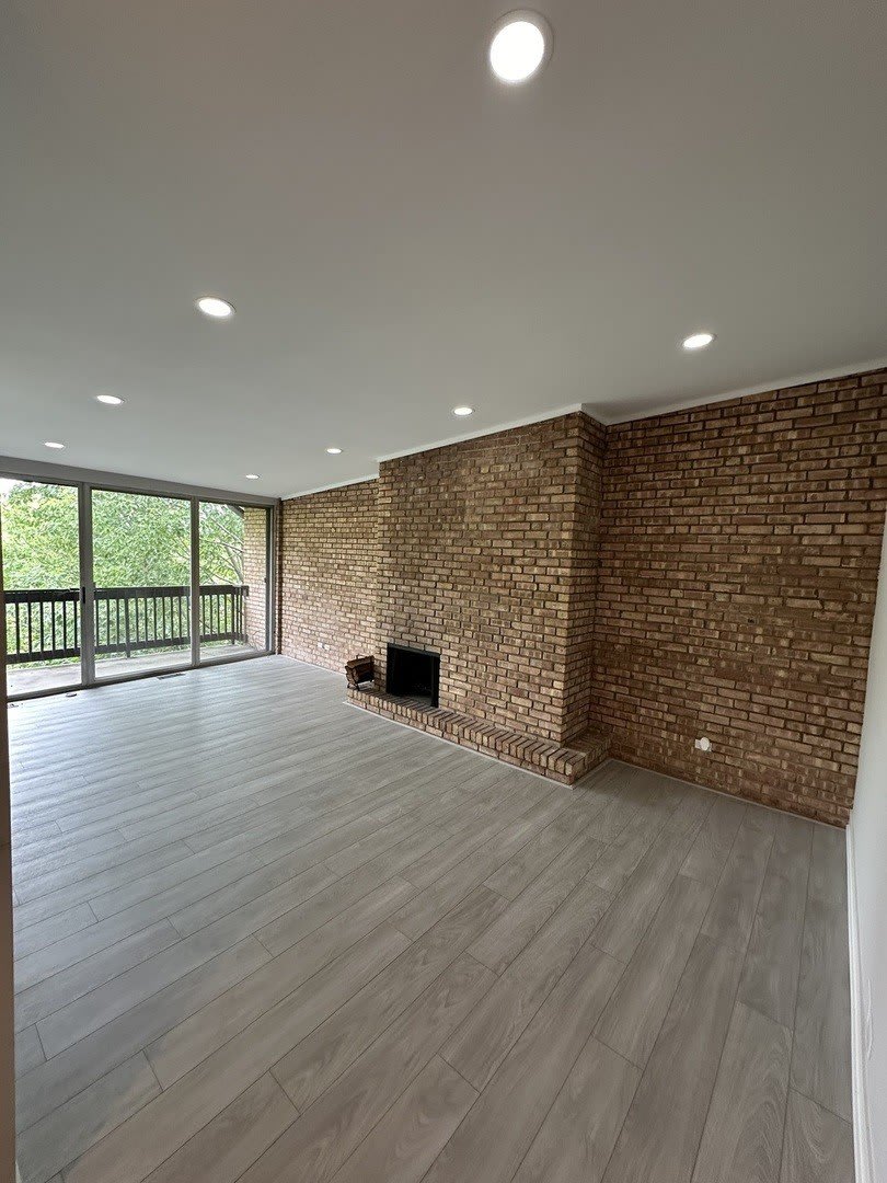 5700 Hillcrest Lane – photo 2