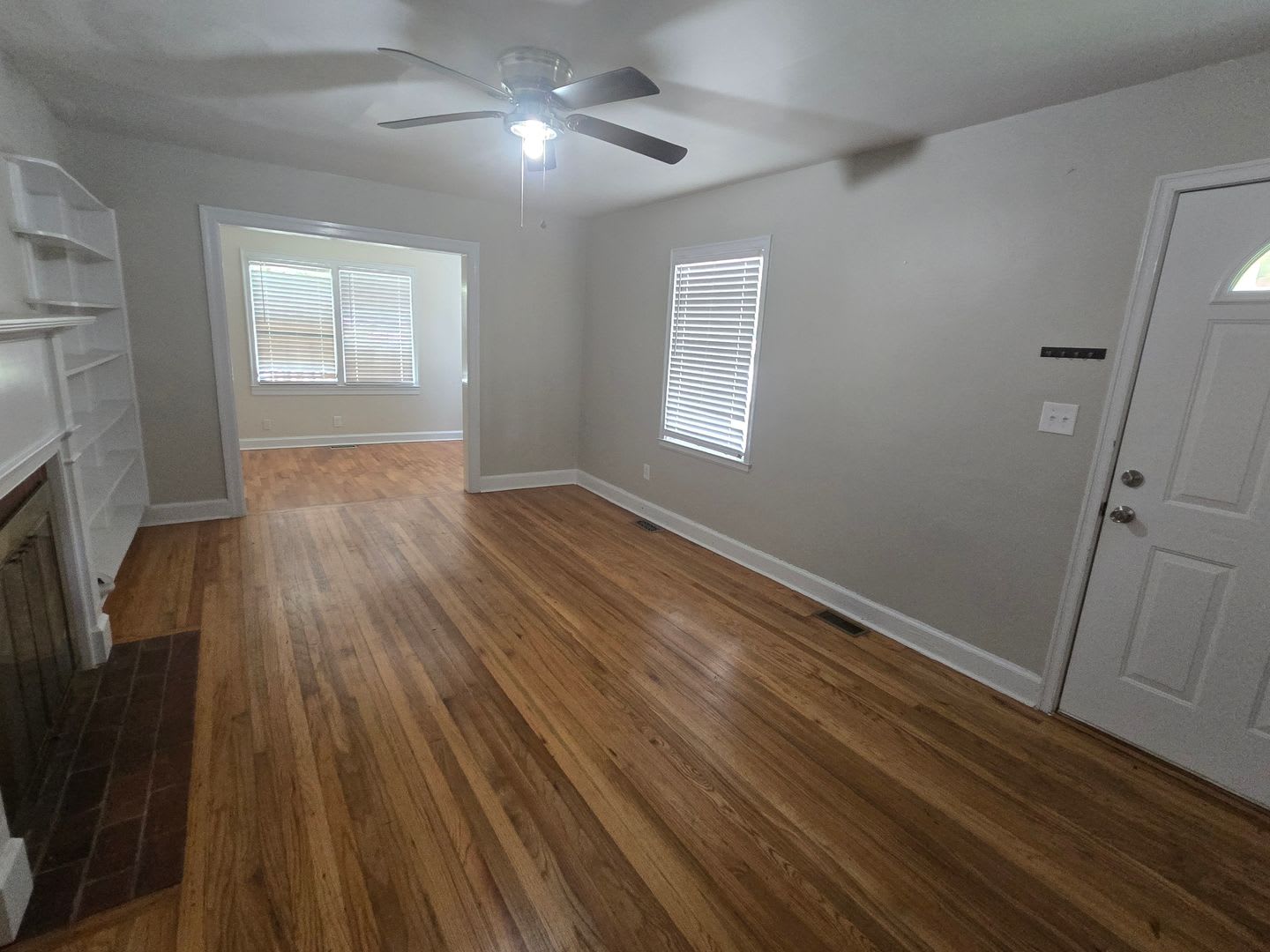 2705 Pecan – photo 2