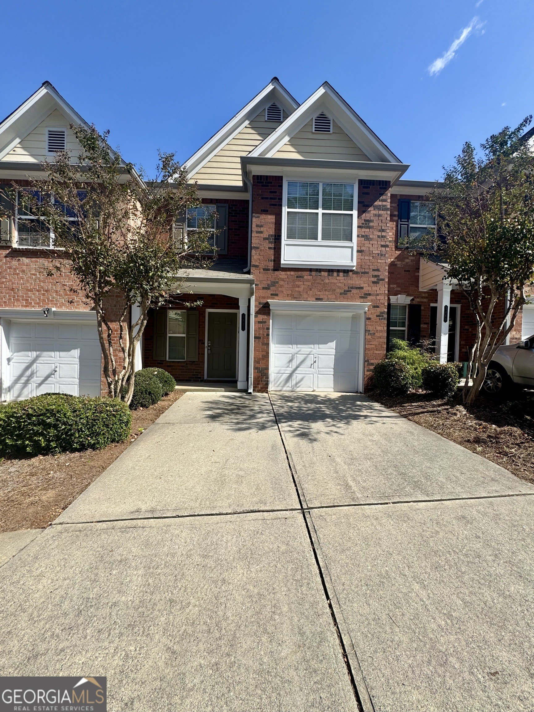 3871 Pleasant Oaks Drive – photo 2