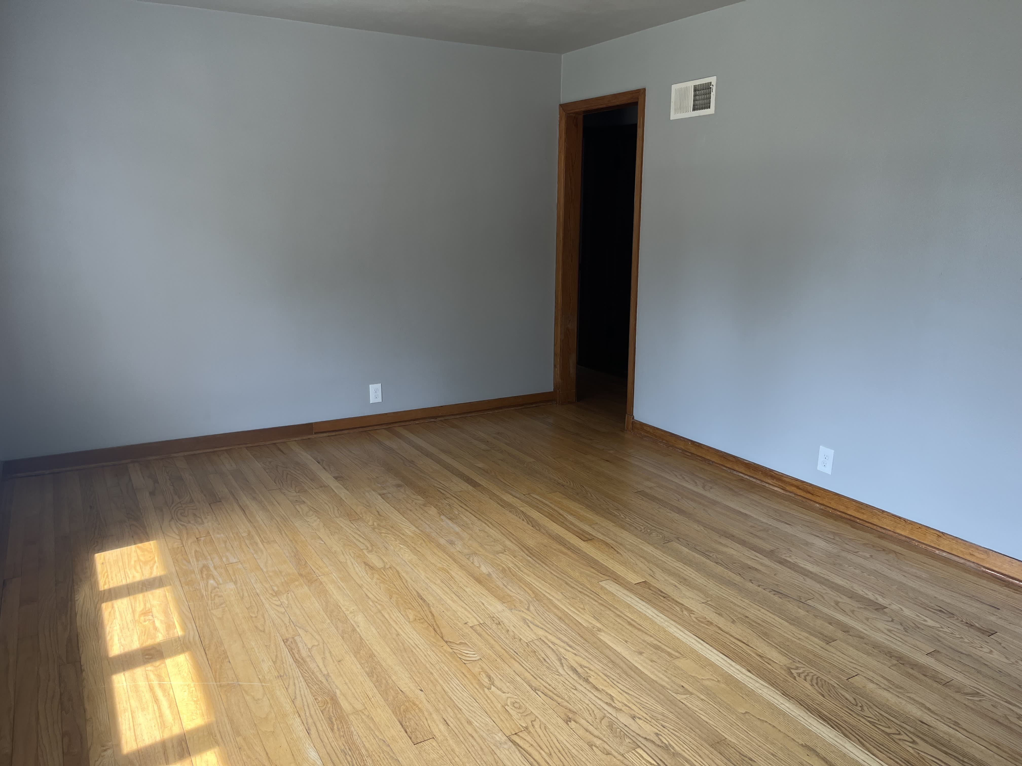 309 4th St – photo 3